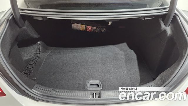 Mercedes-Benz E-Class E400 4MATIC Exclusive