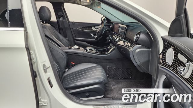 Mercedes-Benz E-Class E400 4MATIC Exclusive