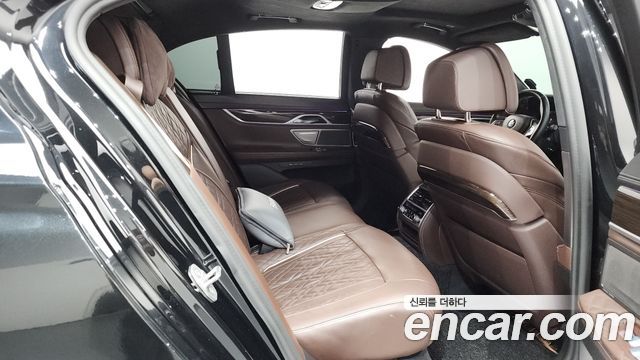 BMW 7-Series 730d xDrive Design Pure Excellence