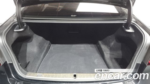 BMW 7-Series 730d xDrive Design Pure Excellence