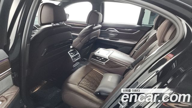 BMW 7-Series 730d xDrive Design Pure Excellence