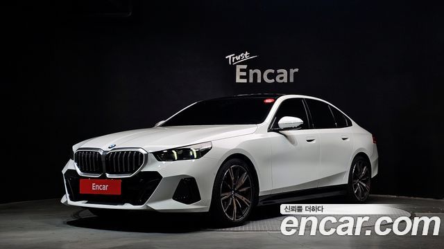 BMW 5-Series 530i xDrive M Sport
