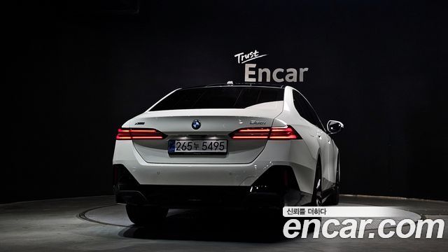 BMW 5-Series 530i xDrive M Sport
