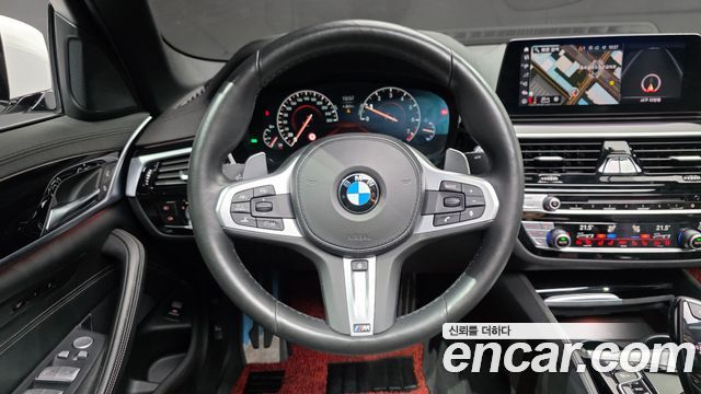 BMW 5-Series 530i xDrive M Sport Package Plus