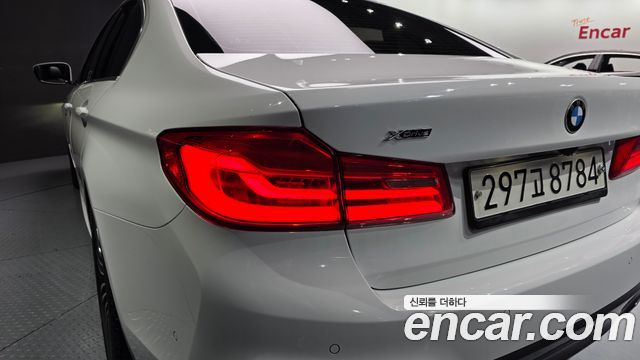 BMW 5-Series 530i xDrive M Sport Package Plus
