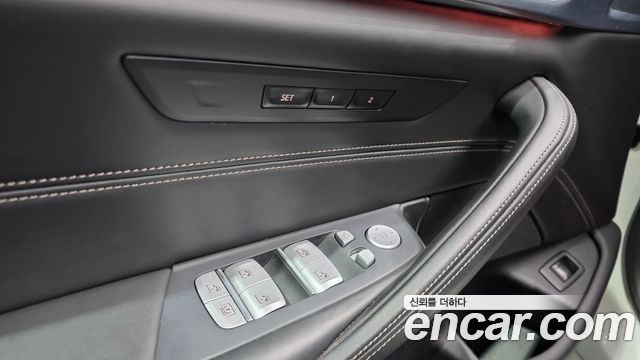 BMW 5-Series 530i xDrive M Sport Package Plus