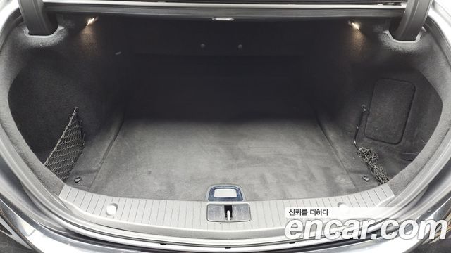 Mercedes-Benz S-Class S350L