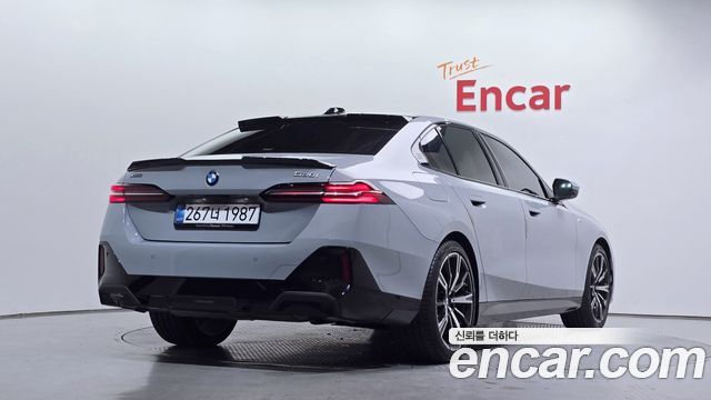 BMW 5-Series 530i xDrive M Sport