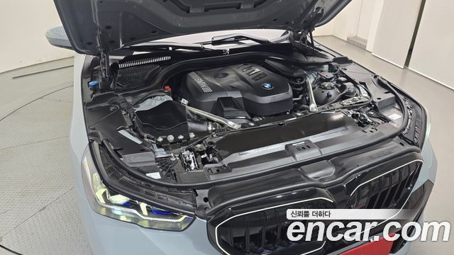 BMW 5-Series 530i xDrive M Sport