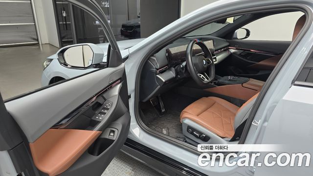 BMW 5-Series 530i xDrive M Sport
