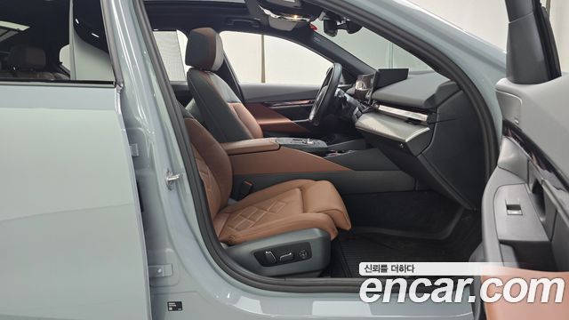 BMW 5-Series 530i xDrive M Sport