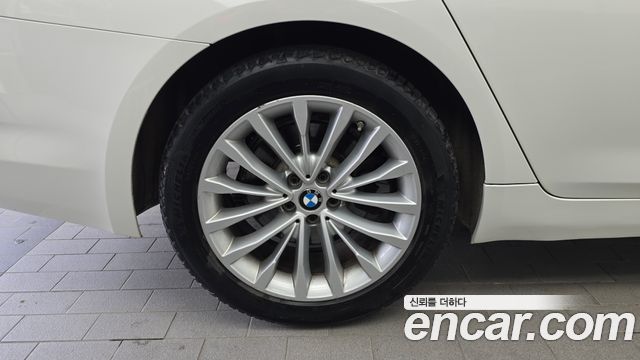 BMW 5-Series 520d Luxury Special Edition