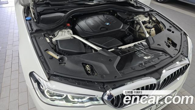 BMW 5-Series 520d Luxury Special Edition