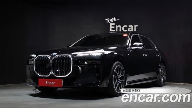 BMW 7-Series 740i xDrive M Sport