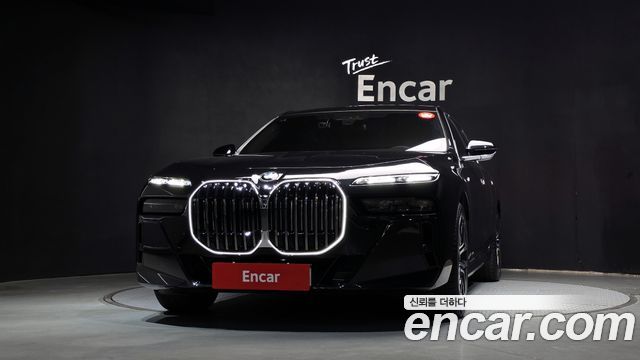 BMW 7-Series 740i xDrive M Sport