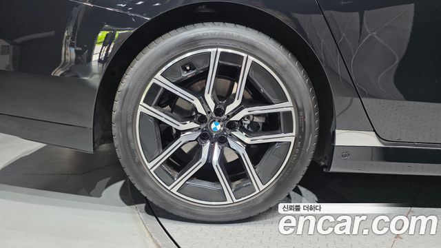 BMW 7-Series 740i xDrive M Sport