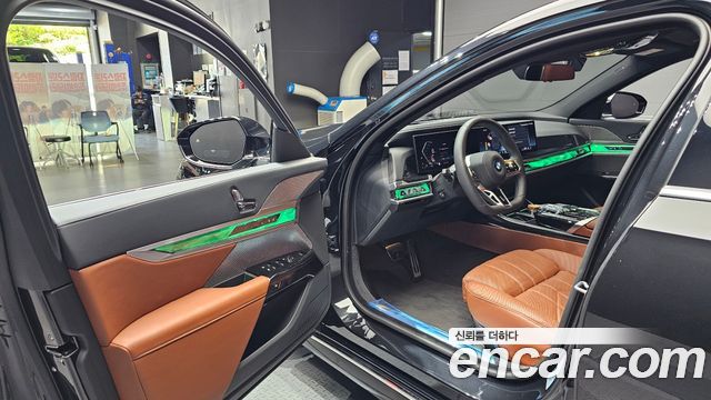 BMW 7-Series 740i xDrive M Sport