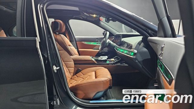 BMW 7-Series 740i xDrive M Sport