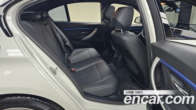 BMW 3-Series 320i M Sport