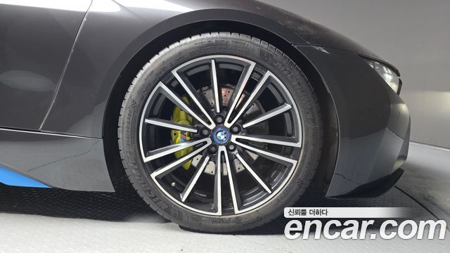 BMW i8 Roadster
