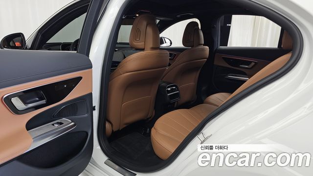 Mercedes-Benz E-Class E200 Avantgarde