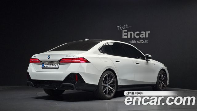 BMW 5-Series 530i xDrive M Sport