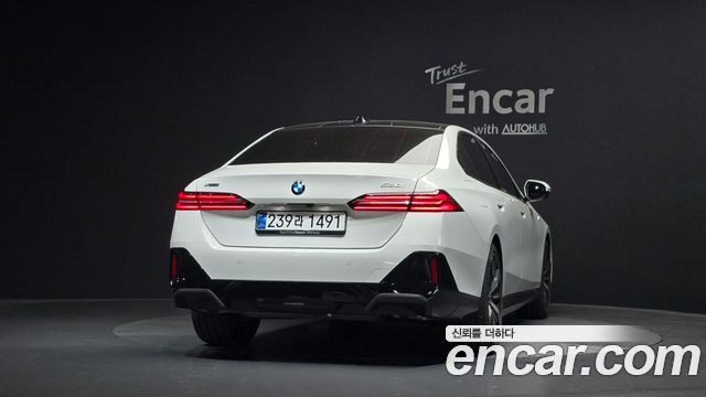 BMW 5-Series 530i xDrive M Sport