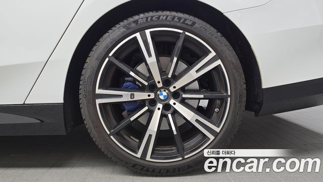 BMW 5-Series 530i xDrive M Sport