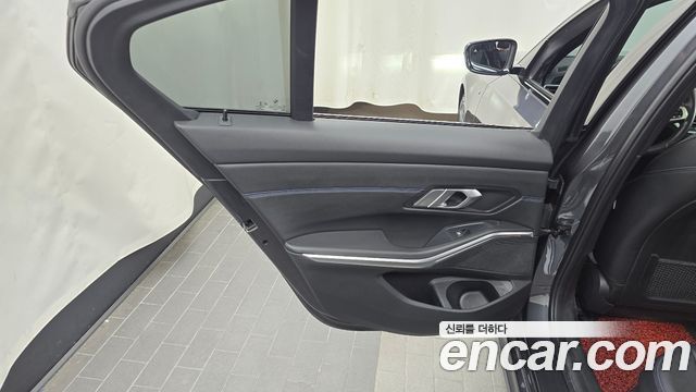 BMW 3-Series 320i M Sport