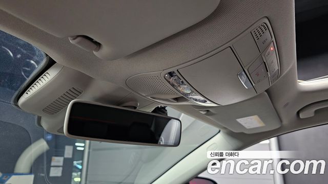 Mercedes-Benz E-Class E300 4MATIC Exclusive