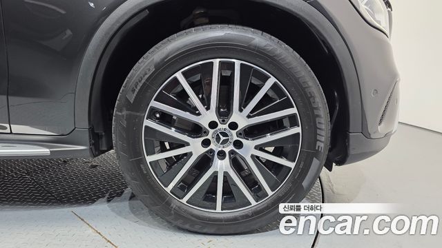 Mercedes-Benz GLC-Class GLC220 d 4MATIC