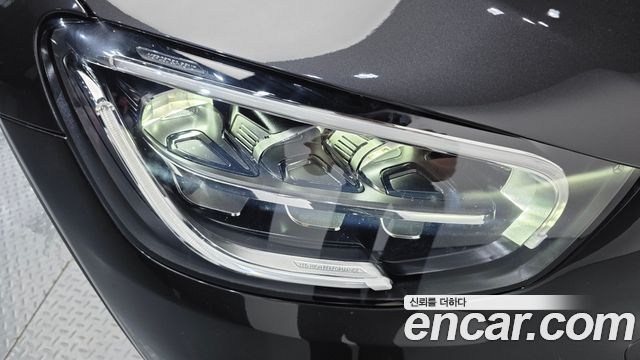 Mercedes-Benz GLC-Class GLC220 d 4MATIC