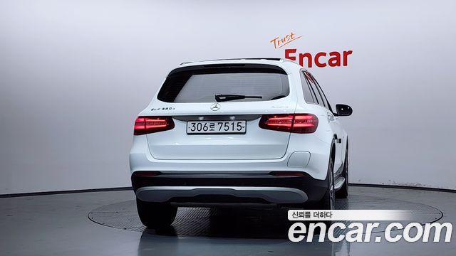 Mercedes-Benz GLC-Class GLC350e 4MATIC Premium