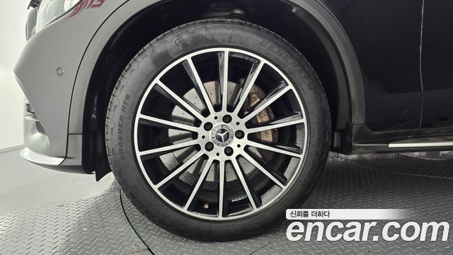 Mercedes-Benz GLC-Class GLC300 4MATIC AMG Line
