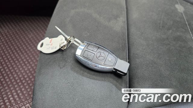 Mercedes-Benz GLC-Class GLC300 4MATIC AMG Line