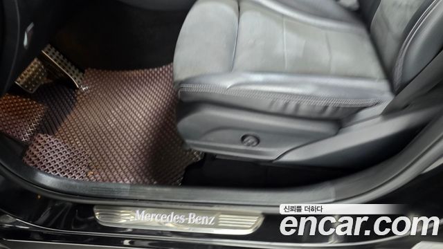 Mercedes-Benz GLC-Class GLC300 4MATIC AMG Line