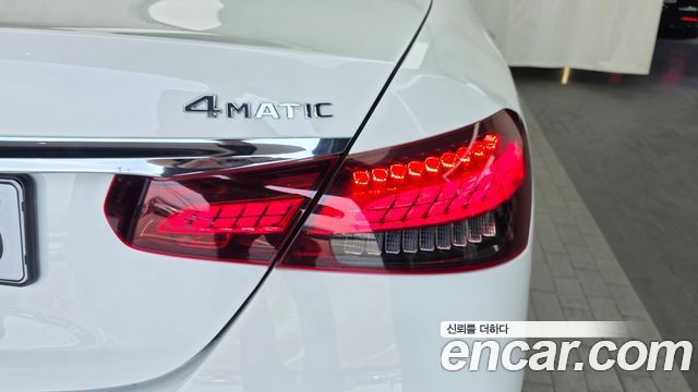 Mercedes-Benz E-Class E220d 4MATIC AMG Line