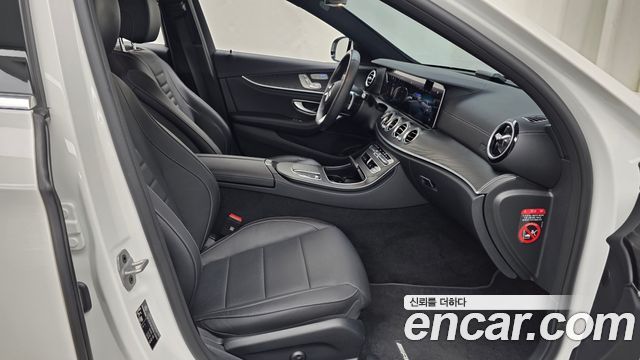 Mercedes-Benz E-Class E220d 4MATIC AMG Line