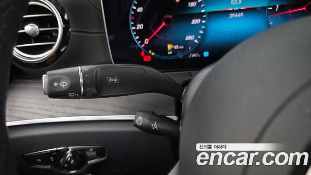 Mercedes-Benz E-Class E220d 4MATIC AMG Line
