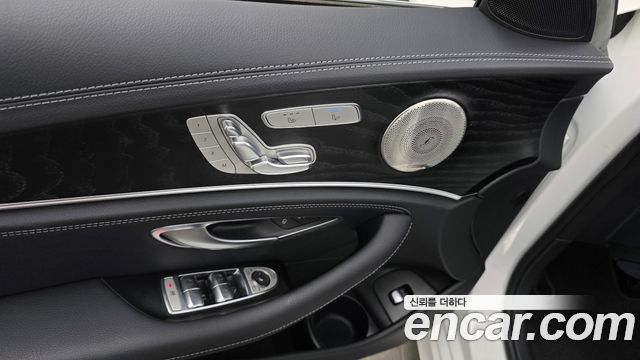 Mercedes-Benz E-Class E220d 4MATIC AMG Line