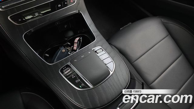 Mercedes-Benz E-Class E220d 4MATIC AMG Line