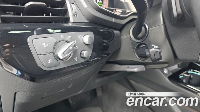 Audi A4 40 TFSI Premium