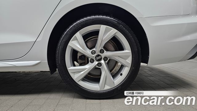Audi A4 40 TFSI Premium