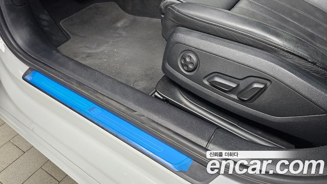 Audi A4 40 TFSI Premium