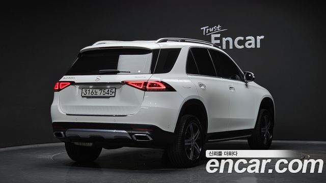 Mercedes-Benz GLE-Class GLE300d 4MATIC