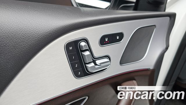 Mercedes-Benz GLE-Class GLE300d 4MATIC