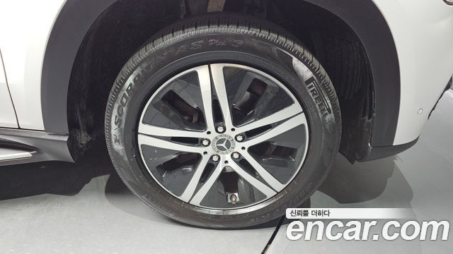 Mercedes-Benz GLE-Class GLE300d 4MATIC