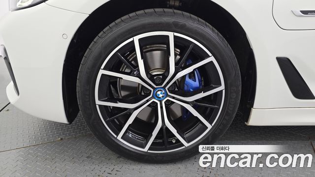 BMW 5-Series 530e M Sport