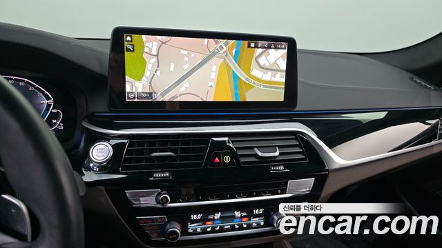 BMW 5-Series 530e M Sport