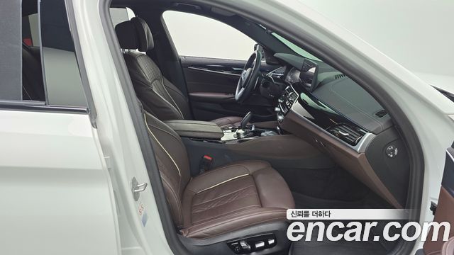 BMW 5-Series 530e M Sport